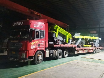 快訊！移動(dòng)破碎站整套裝備出廠發(fā)貨